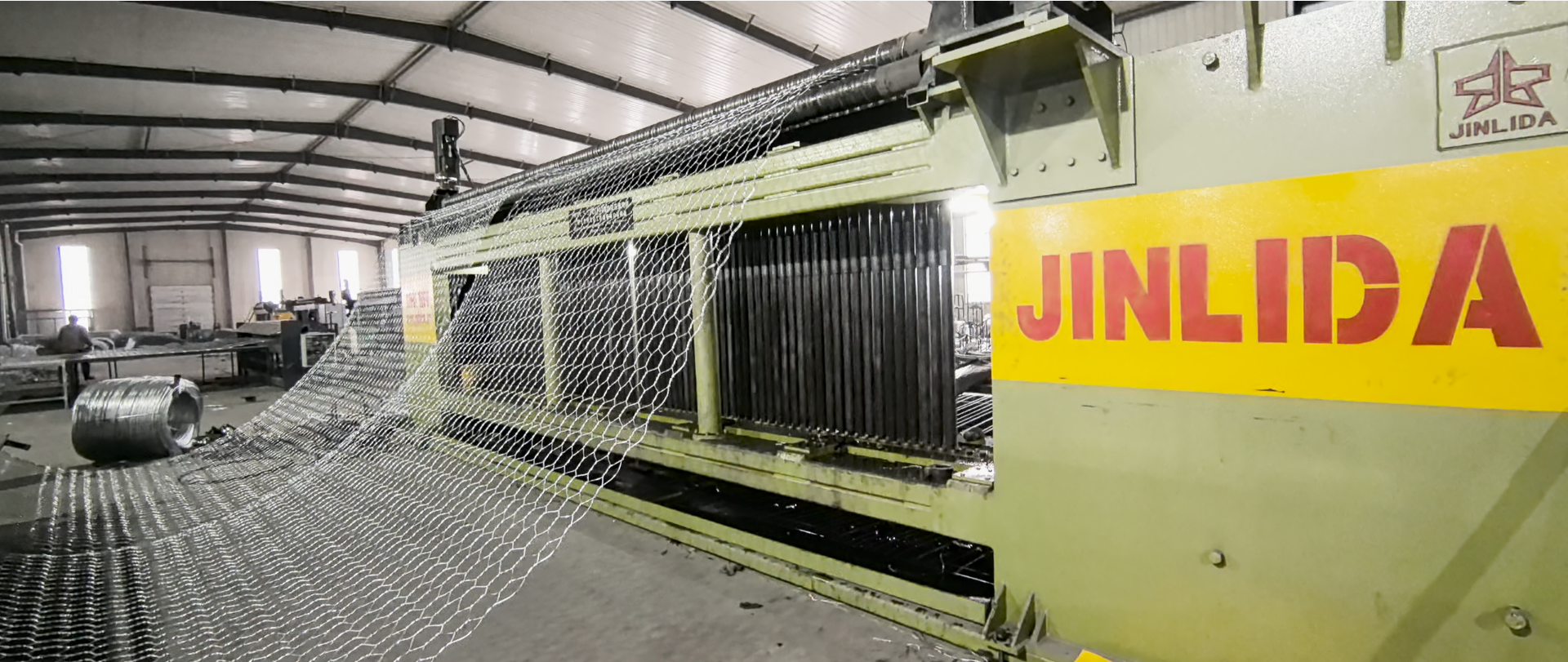 Blog perusahaan terbaru tentang Pergeseran Ke Mesin Gabion Lanjutan Untuk Pengendalian Produksi yang Ditingkatkan