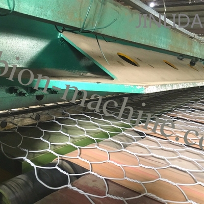 Beli Kekuatan tarik 350-550N / mm2 Gabion Mesin 2.0mm-4.0mm dari kawat baja galvanis pembuatan online