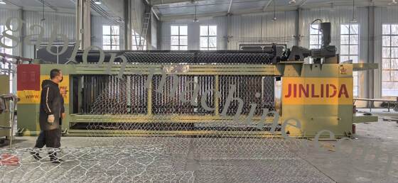 Beli Mesin Mesh Gabion CNC Berkecepatan Tinggi 60×80 / 80×100 / 100×120 mm Mesin Jaring Kawat Heksagonal Otomatis untuk Produksi Kotak Gabion pembuatan online