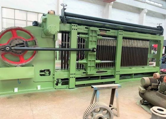 Beli 5300mm 25RPM Kontrol PLC Rockfall Hexagonal Wire Mesh Machine pembuatan online
