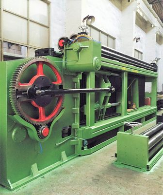 Beli 22kw Besi 25r / Min Gabion Hexagonal Mesh Knitting Machine Double Twist pembuatan online